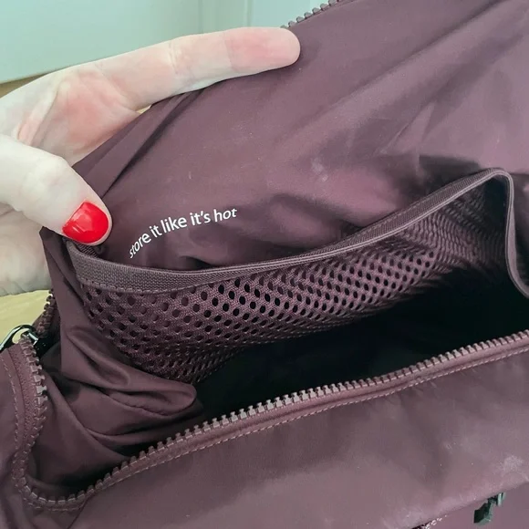 Lululemon • Go Lightly Duffel - Picture 11 of 12